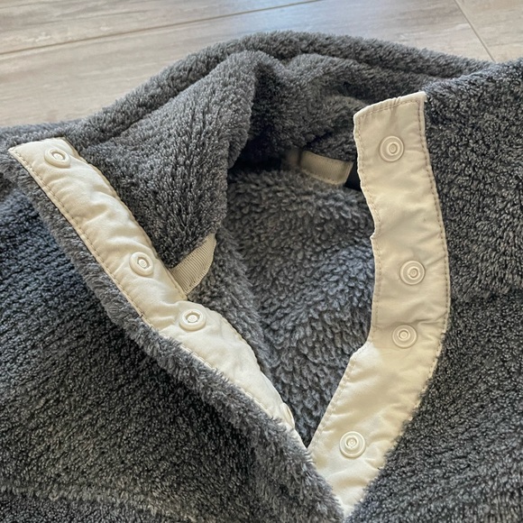 Patagonia women’s fleece medium - Picture 3 of 4